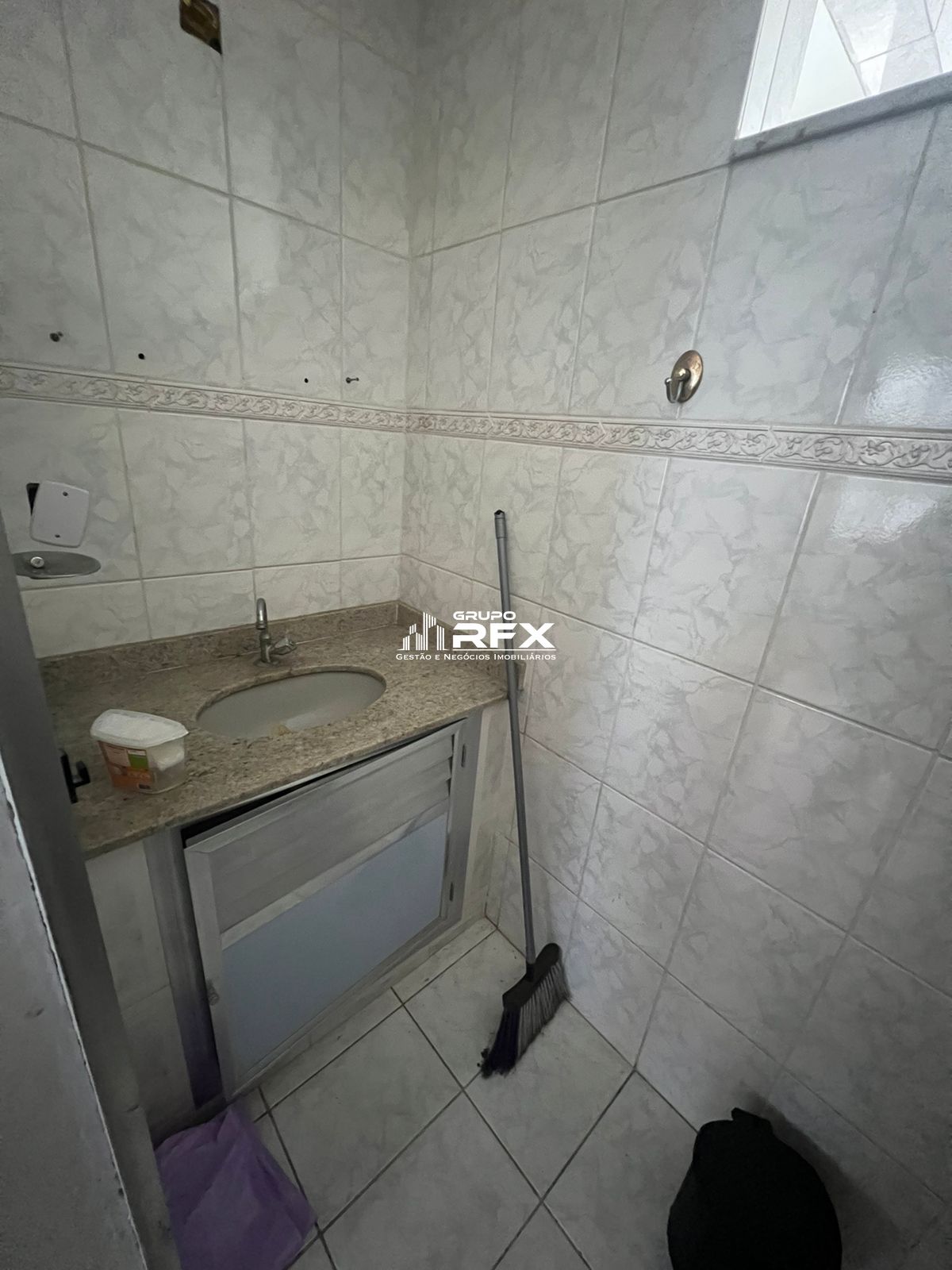img30354832
