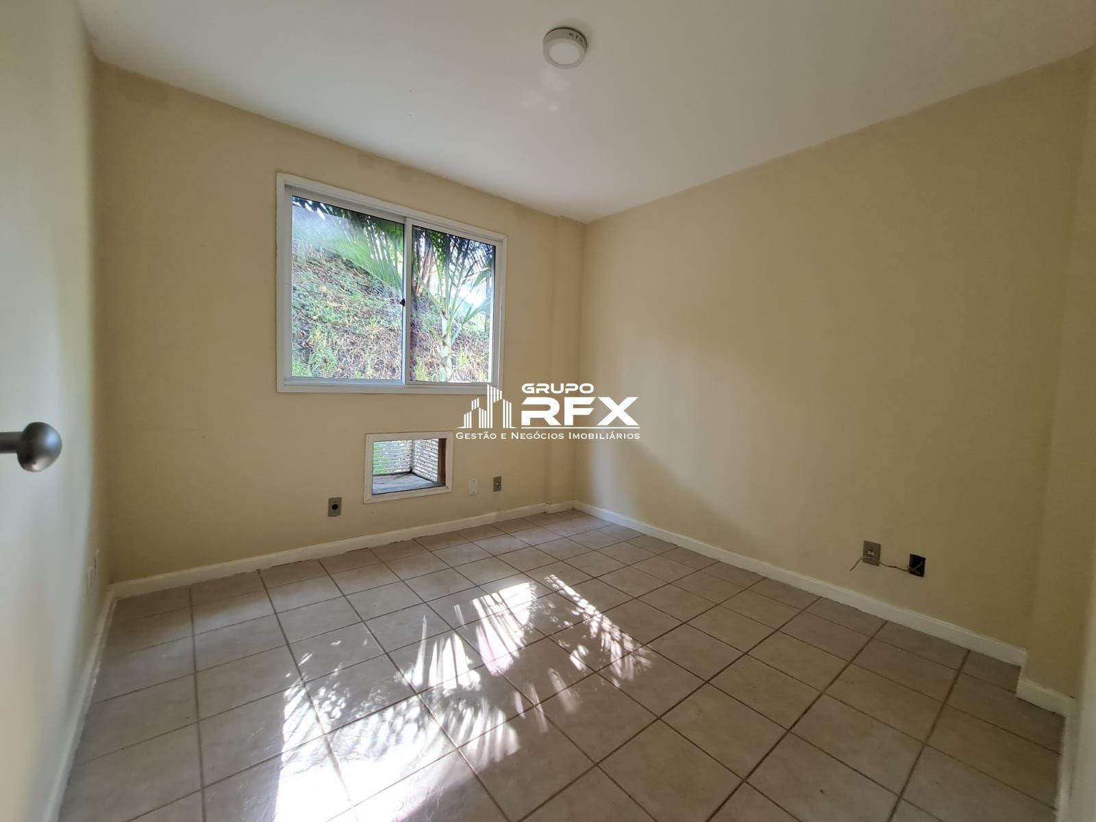 Apartamento de 2 quartos, 65m² no bairro Maria Paula I, em São Gonçalo | Eu Corretor
