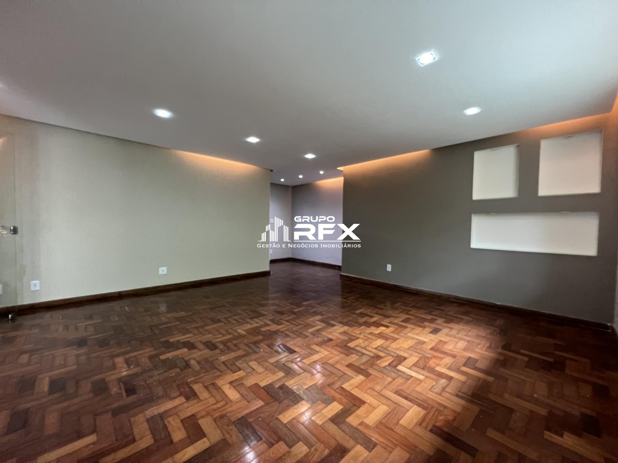 Casa de 4 quartos, 250m² no bairro São Francisco, em Niterói | Eu Corretor