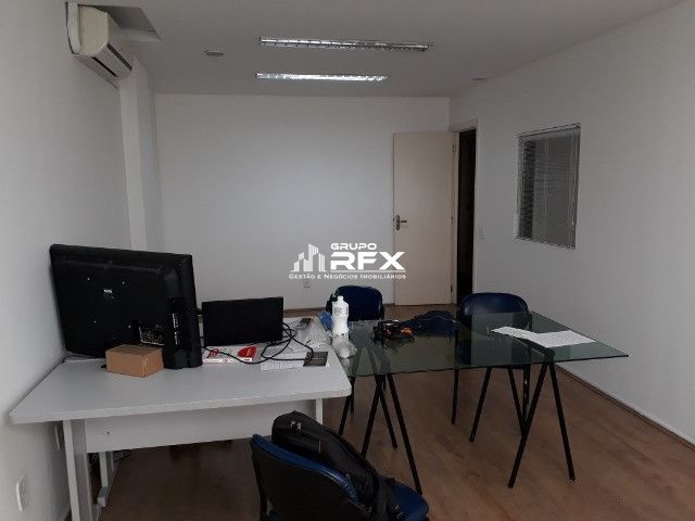 Sala Comercial de 1 quarto, 120m² no bairro Centro, em Niterói | Eu Corretor
