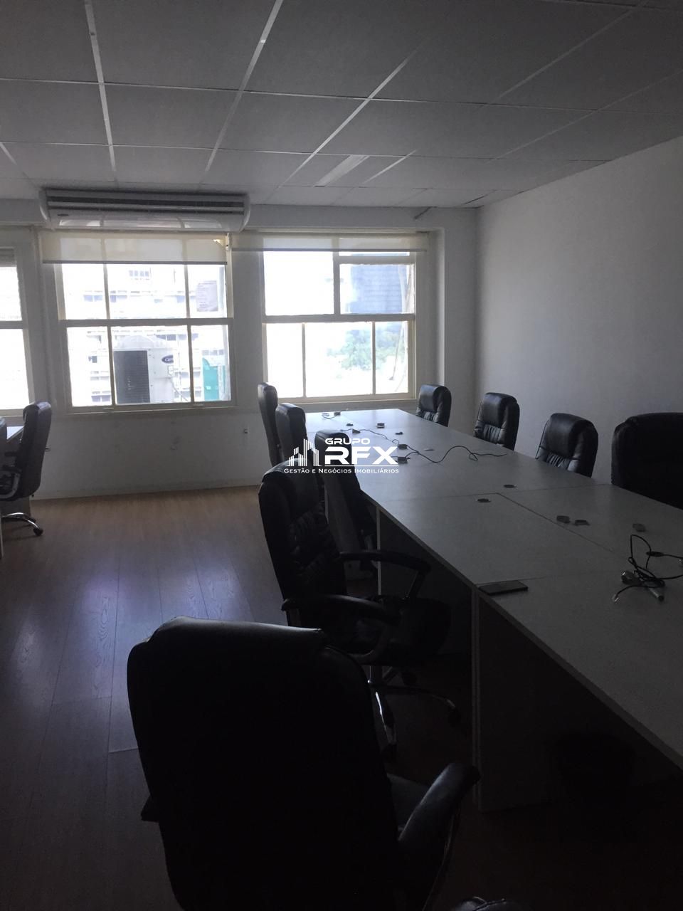 Sala comercial à venda  no Centro - Rio de Janeiro, RJ. Imóveis