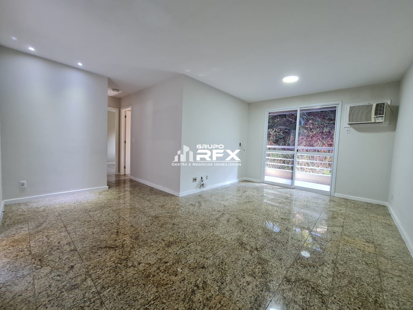 Apartamento à venda  no Maria Paula I - São Gonçalo, RJ. Imóveis