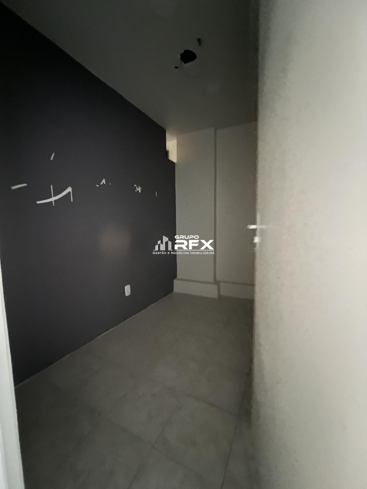 Sala Comercial de 4 quartos, 33m² no bairro Centro, em Niterói | Eu Corretor
