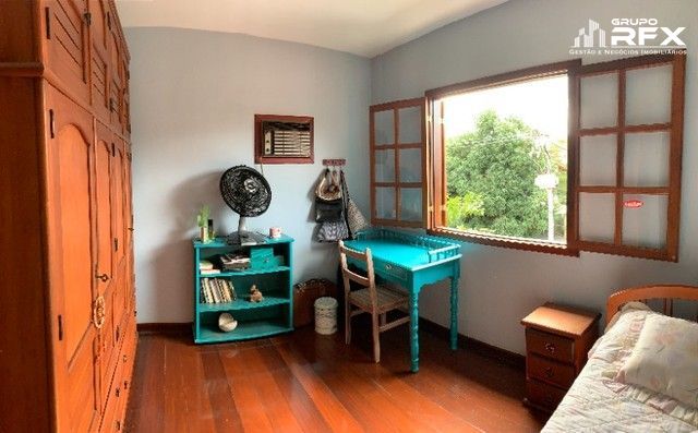 Casa à venda com 4 quartos, 239m² - Foto 17