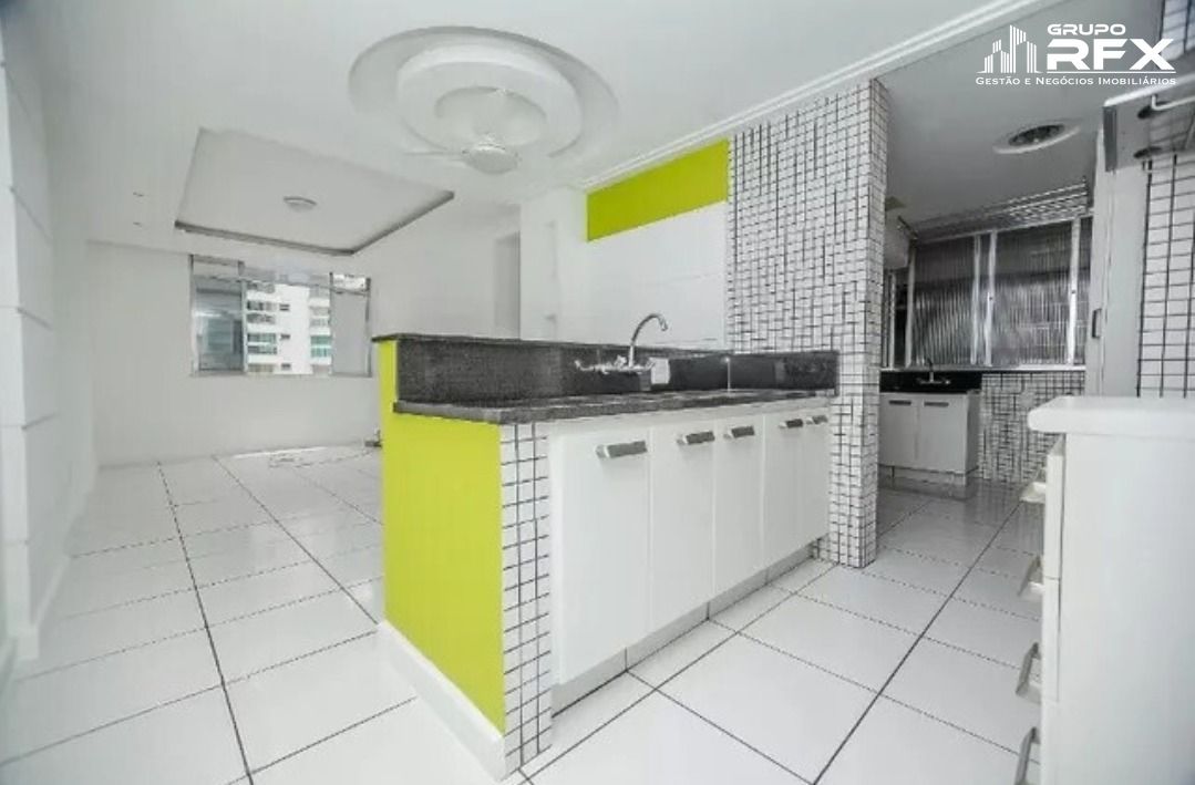 Apartamento à venda com 2 quartos, 70m² - Foto 3