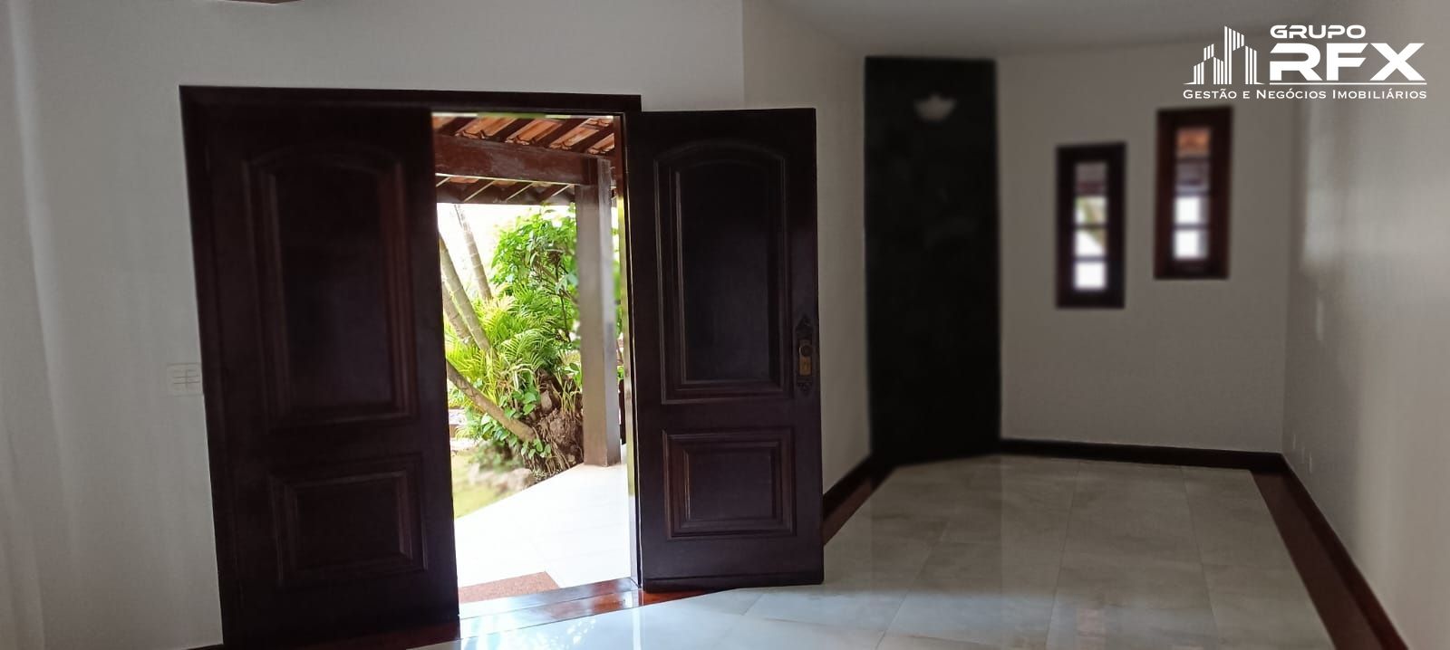 Casa de Condomínio à venda com 3 quartos, 350m² - Foto 18