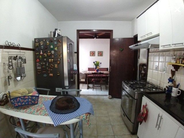 Casa à venda com 3 quartos, 250m² - Foto 15