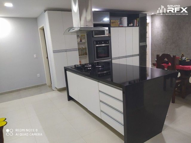 Casa à venda com 4 quartos, 300m² - Foto 12