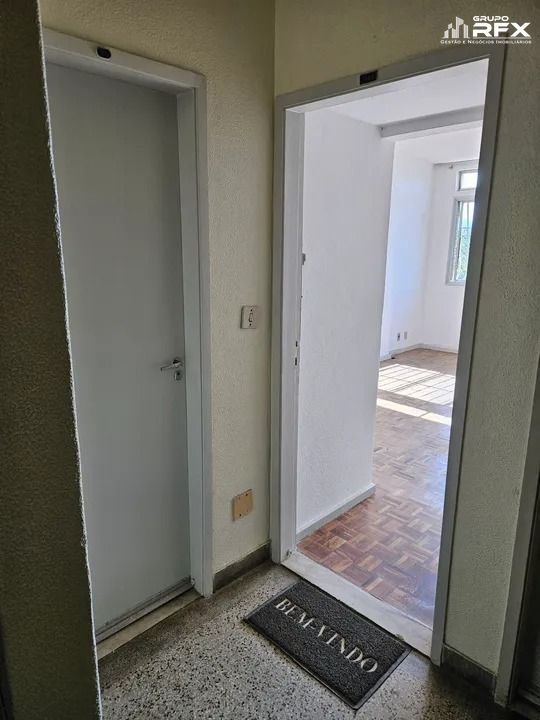 Apartamento à venda com 2 quartos, 70m² - Foto 7