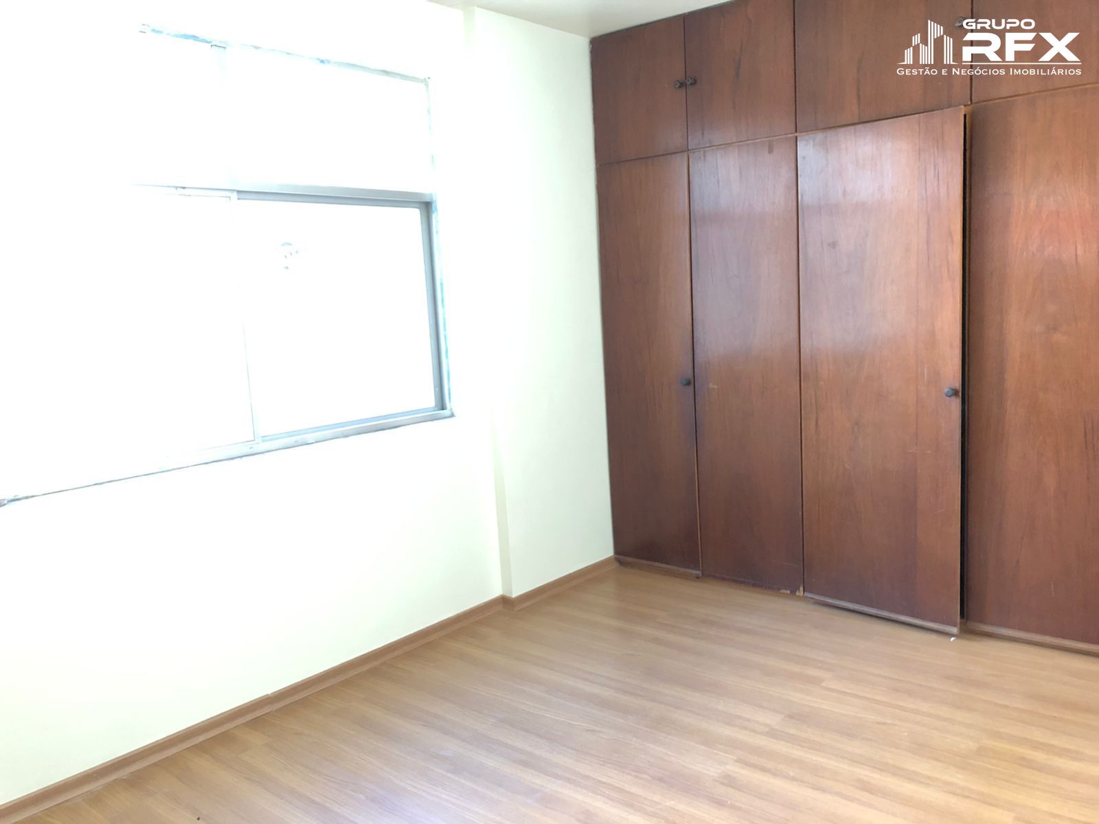 Apartamento à venda com 2 quartos, 100m² - Foto 8