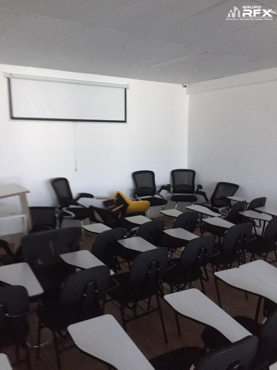 Conjunto Comercial-Sala à venda com 10 quartos, 400m² - Foto 7