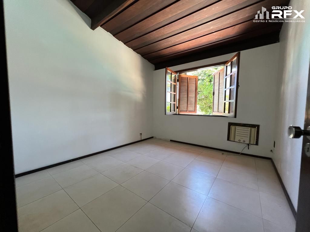 Casa de Condomínio à venda com 4 quartos, 200m² - Foto 22