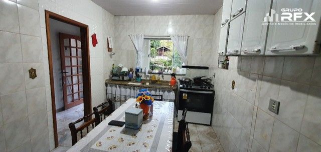 Casa à venda com 6 quartos, 327m² - Foto 14
