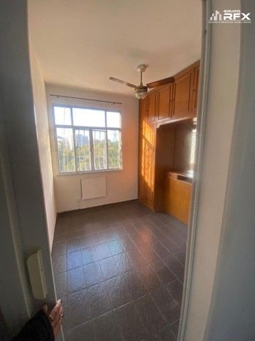 Apartamento à venda com 2 quartos, 68m² - Foto 2