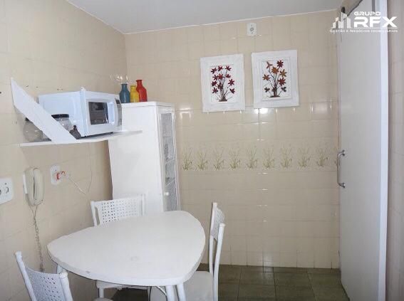 Apartamento à venda com 2 quartos, 77m² - Foto 12