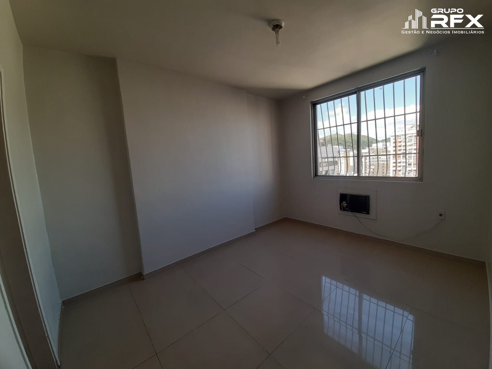 Apartamento à venda com 2 quartos, 90m² - Foto 10