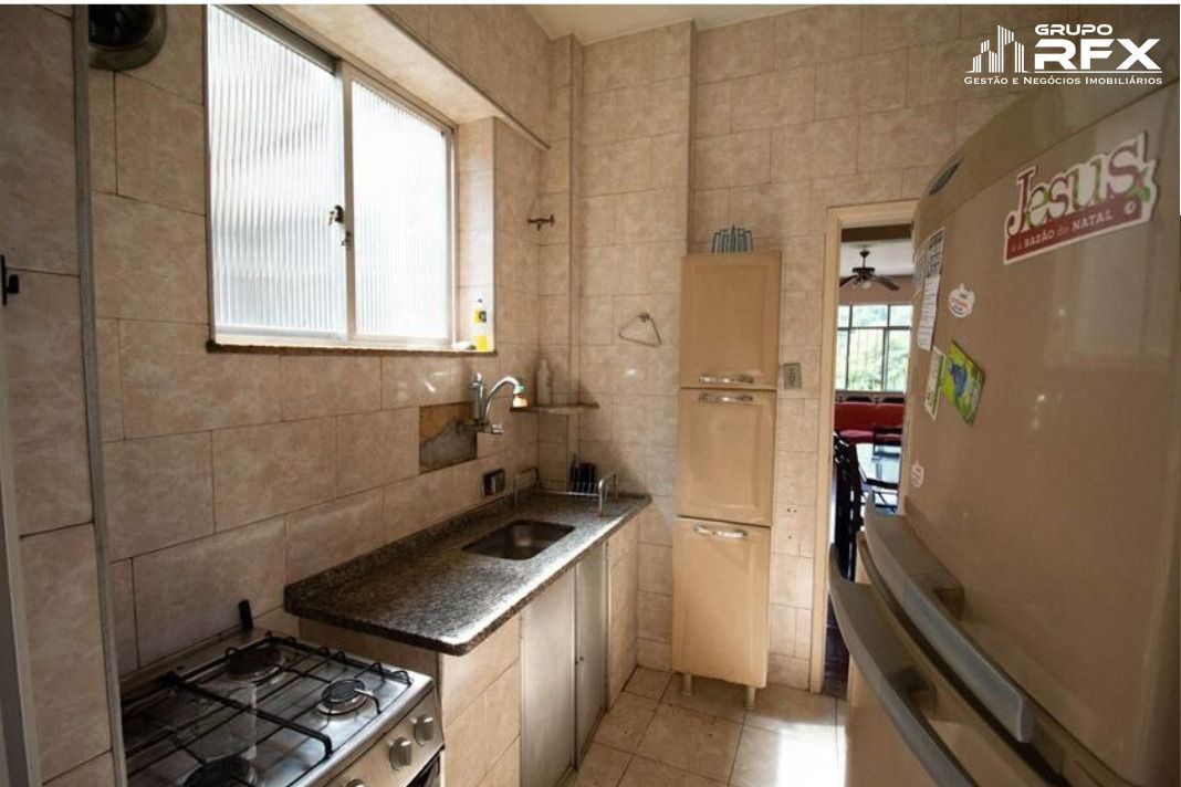 Apartamento à venda com 3 quartos, 130m² - Foto 8