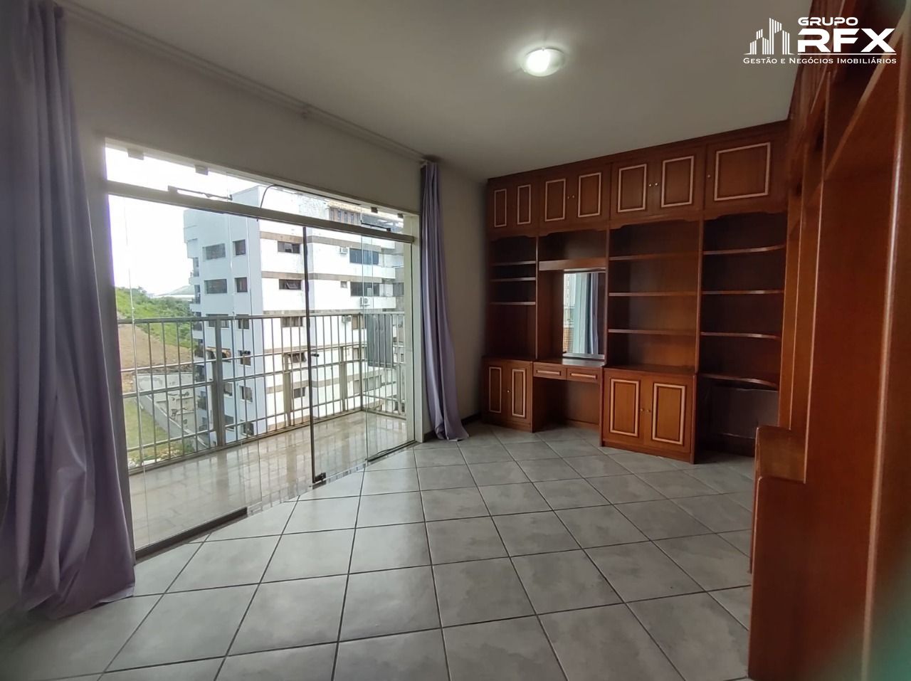 Apartamento à venda com 3 quartos, 145m² - Foto 10