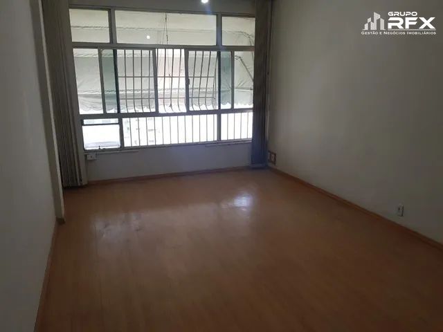 Apartamento à venda com 2 quartos, 82m² - Foto 3