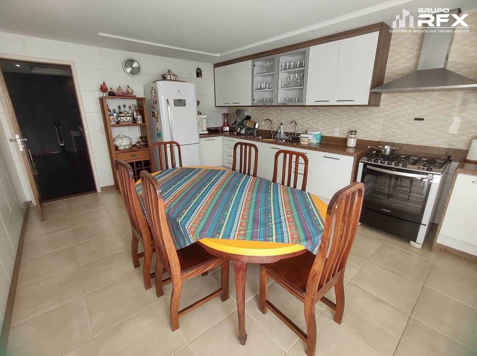 Casa de Condomínio à venda com 4 quartos, 312m² - Foto 15