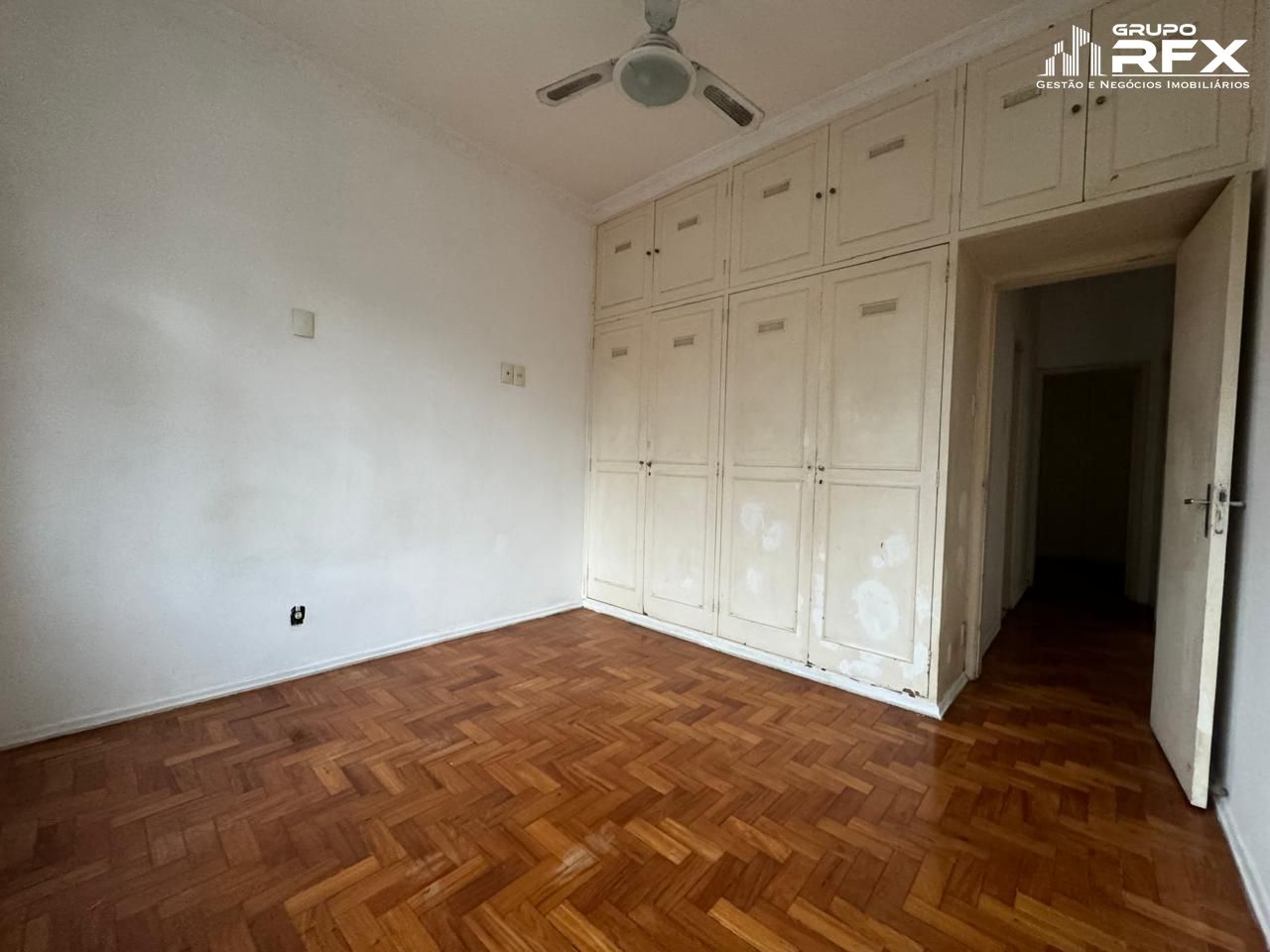 Apartamento à venda com 2 quartos, 90m² - Foto 3