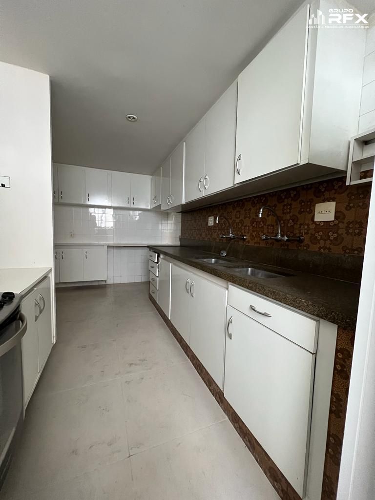 Apartamento à venda com 4 quartos, 142m² - Foto 14