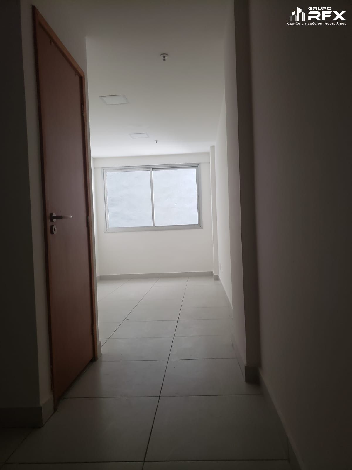 Conjunto Comercial-Sala à venda com 1 quarto, 27m² - Foto 3