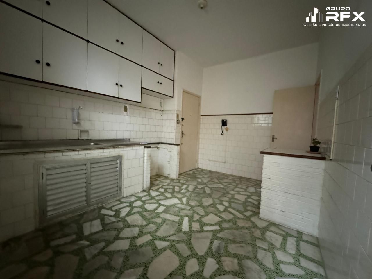 Apartamento à venda com 2 quartos, 90m² - Foto 7