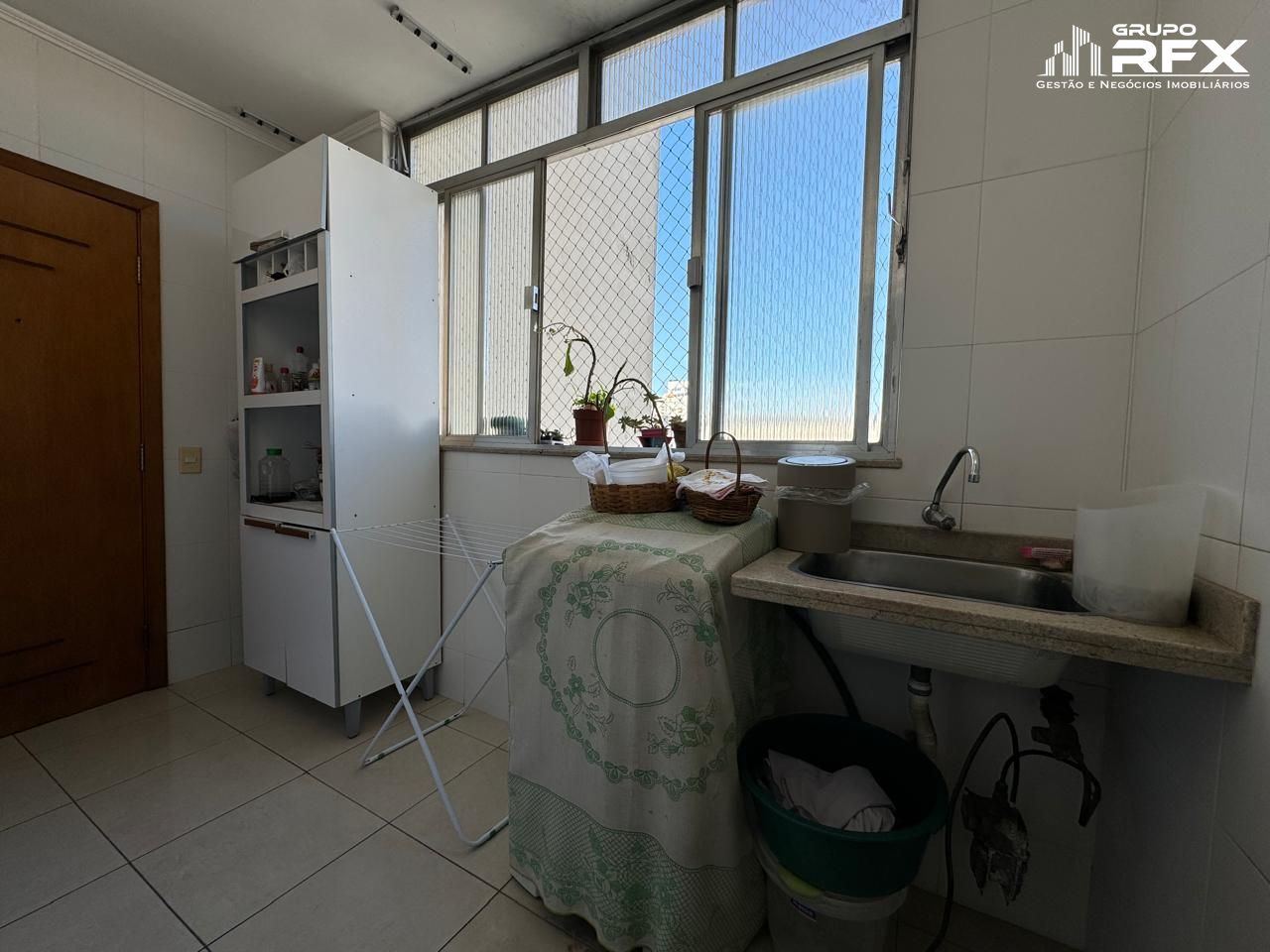 Apartamento à venda com 3 quartos, 127m² - Foto 13