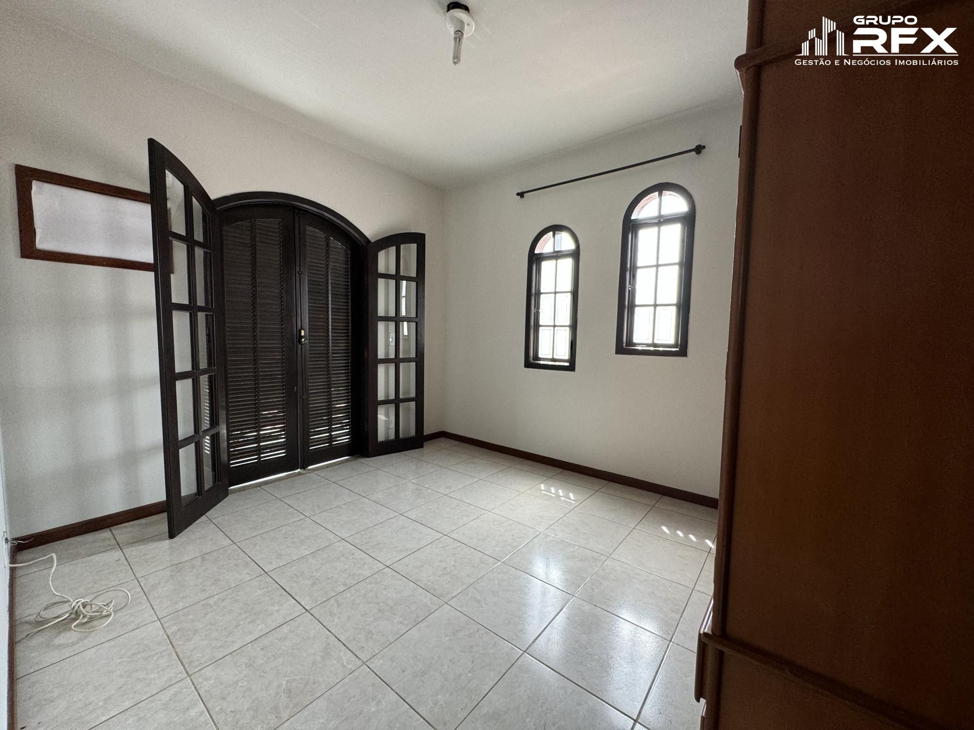 Casa à venda com 3 quartos, 180m² - Foto 12