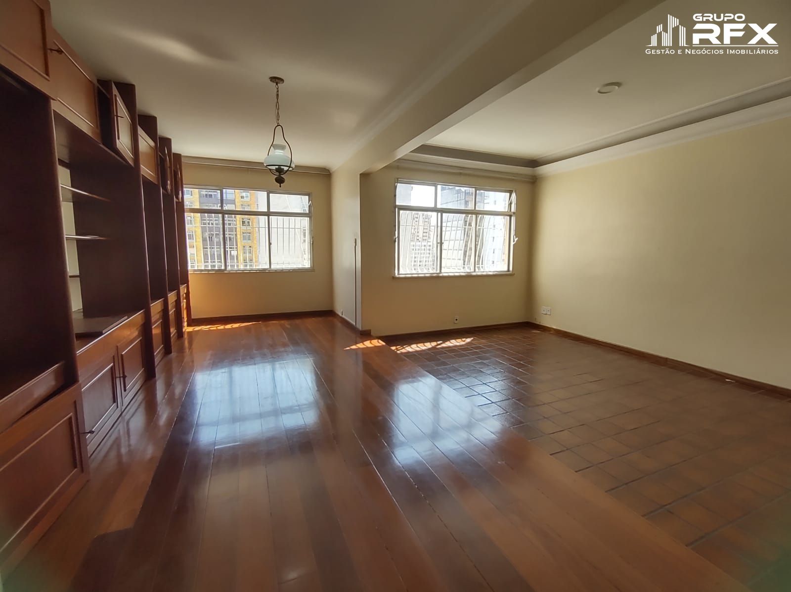 Apartamento à venda com 3 quartos, 179m² - Foto 1