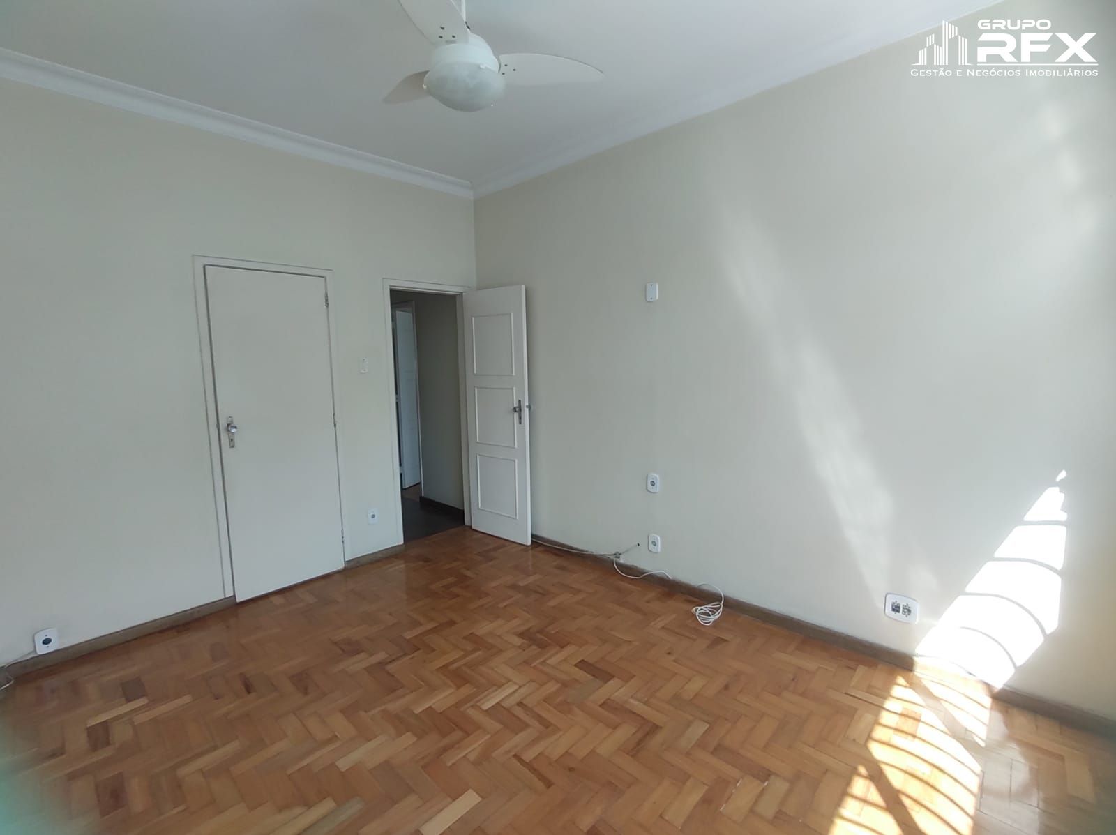 Apartamento à venda com 3 quartos, 179m² - Foto 18