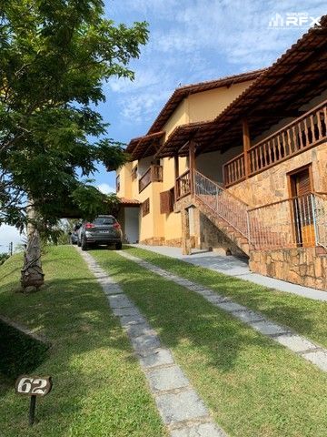 Casa à venda com 4 quartos, 239m² - Foto 2