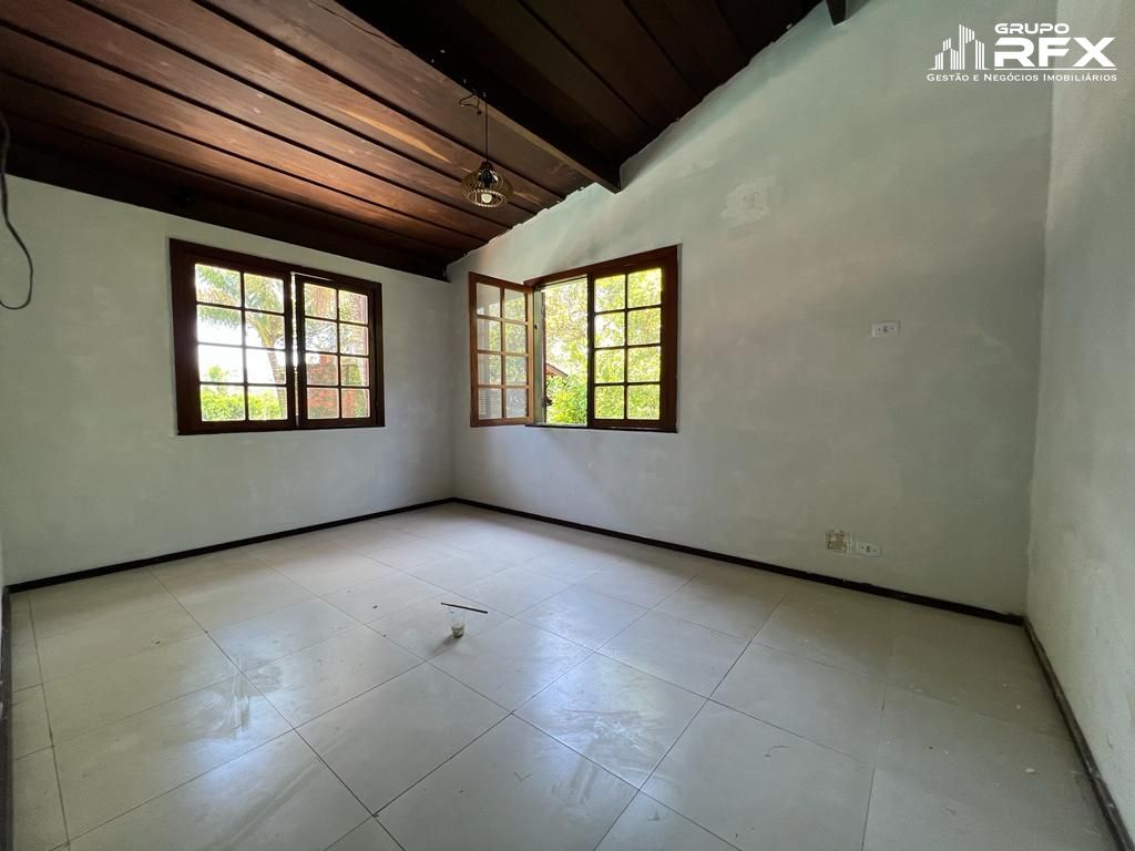 Casa de Condomínio à venda com 4 quartos, 200m² - Foto 23