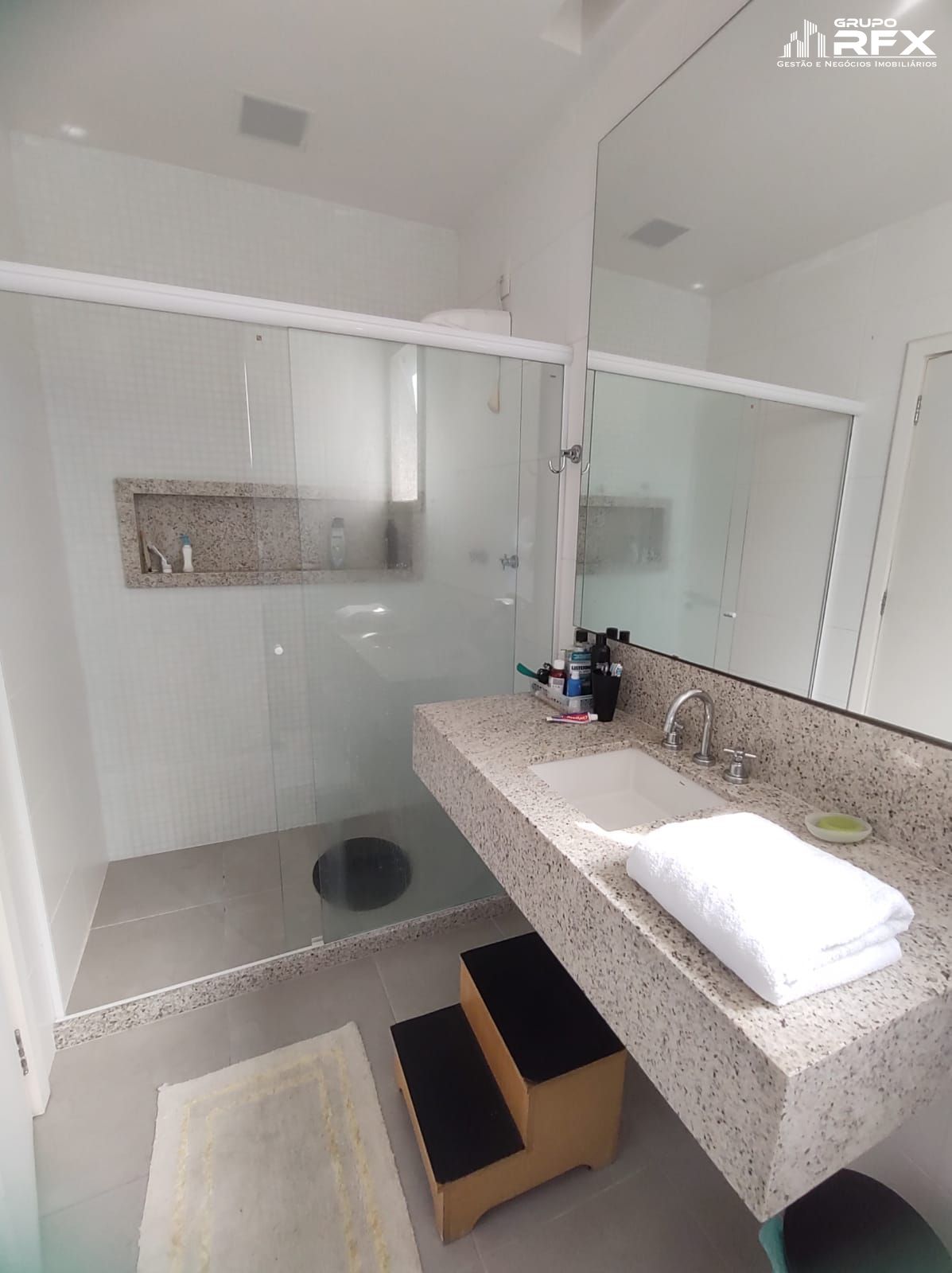 Casa de Condomínio à venda com 4 quartos, 312m² - Foto 32