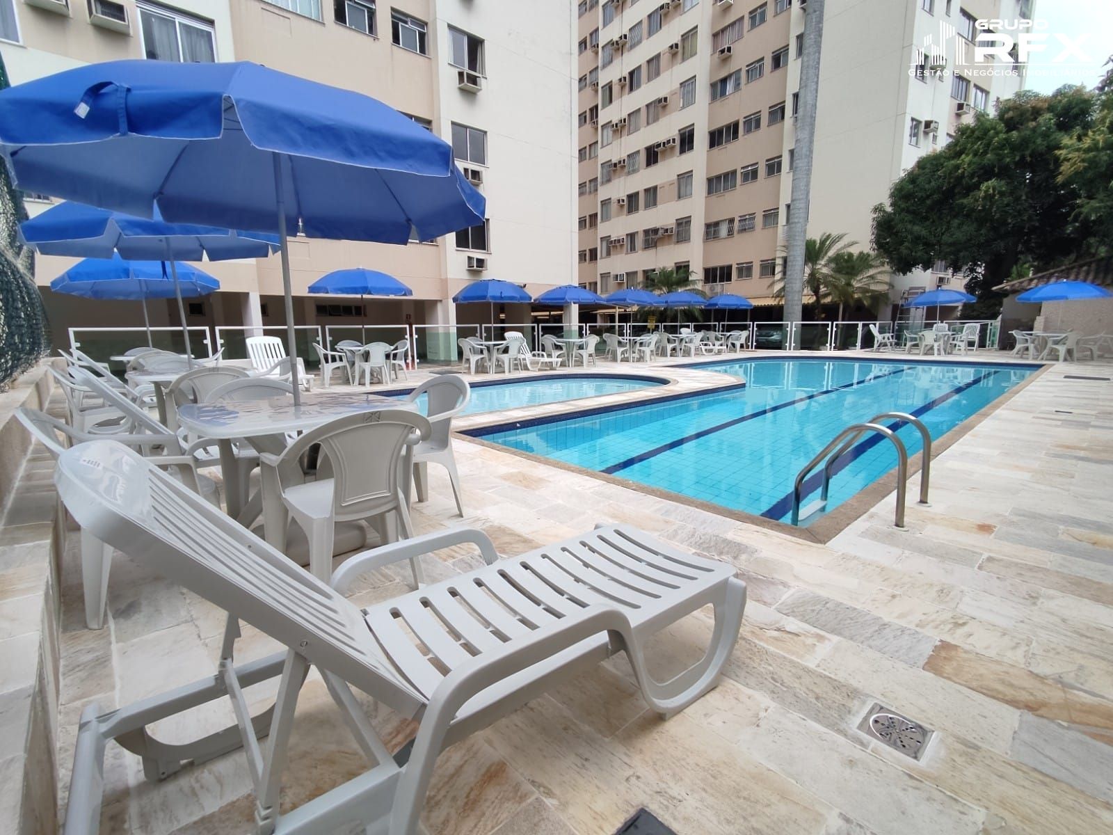 Apartamento à venda com 2 quartos, 65m² - Foto 15