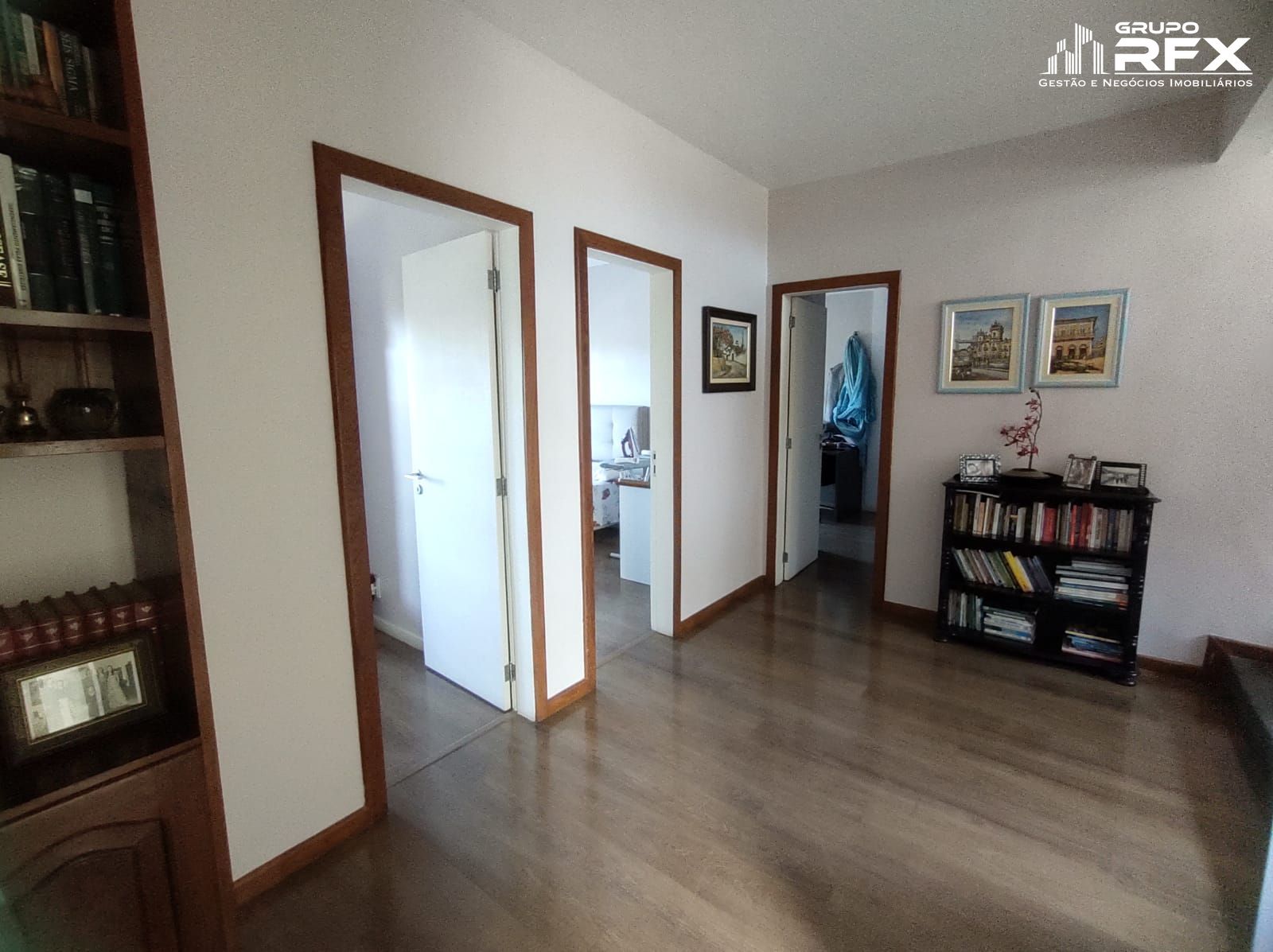 Casa de Condomínio à venda com 4 quartos, 312m² - Foto 31