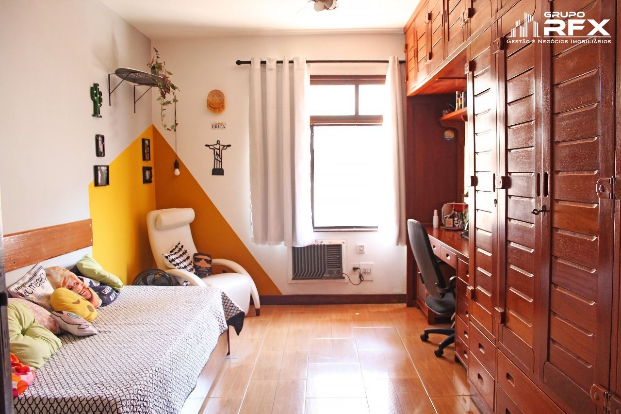 Casa à venda com 3 quartos, 220m² - Foto 27