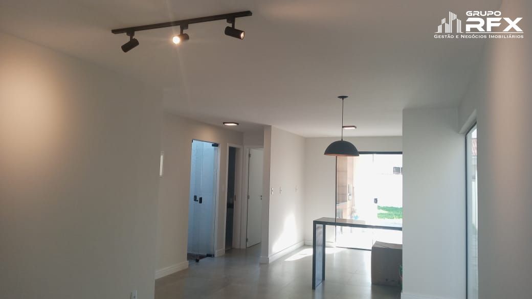 Casa à venda com 3 quartos, 110m² - Foto 13