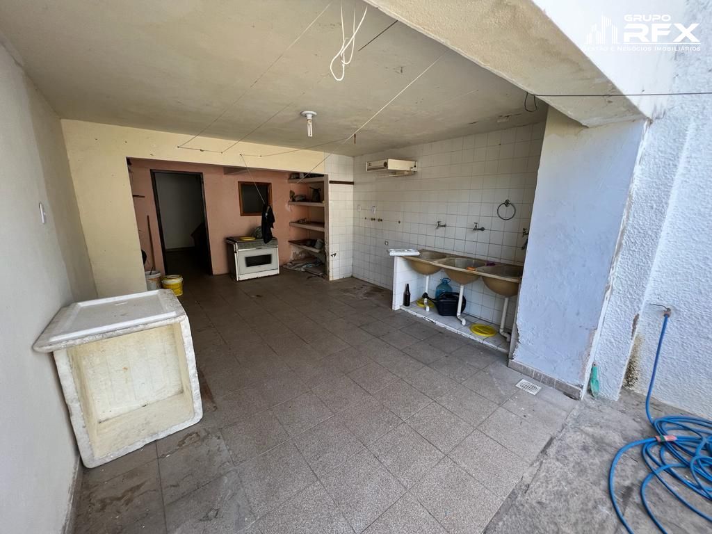 Casa de Condomínio à venda com 4 quartos, 200m² - Foto 27