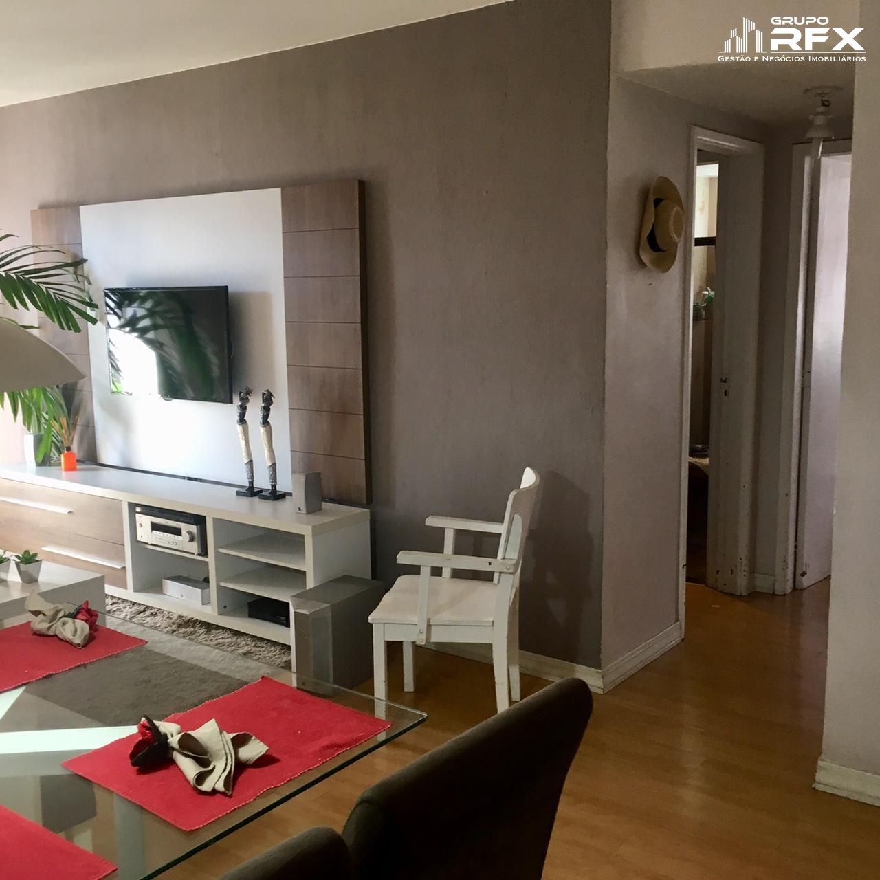 Apartamento à venda com 2 quartos, 77m² - Foto 4