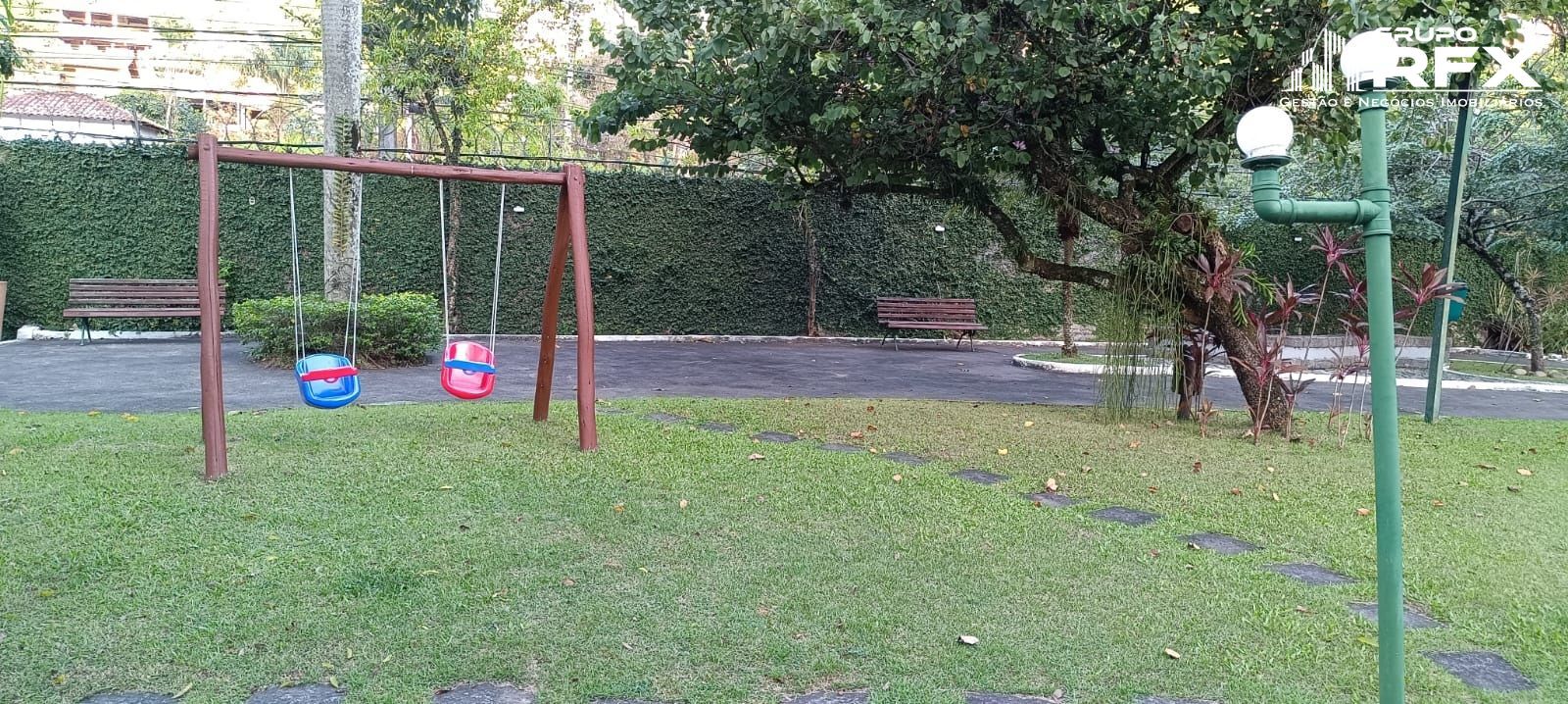 Casa de Condomínio à venda com 3 quartos, 350m² - Foto 9