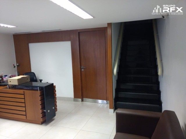 Prédio Inteiro à venda e aluguel com 2 quartos, 2300m² - Foto 2