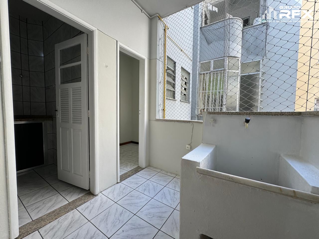 Apartamento à venda com 2 quartos, 70m² - Foto 7