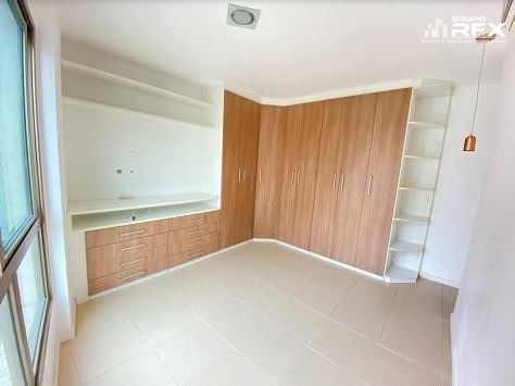 Apartamento à venda com 3 quartos, 100m² - Foto 8