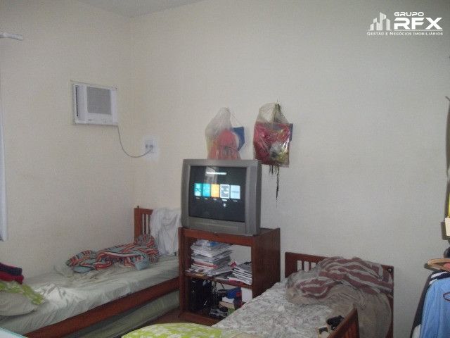 Apartamento à venda com 2 quartos, 70m² - Foto 2