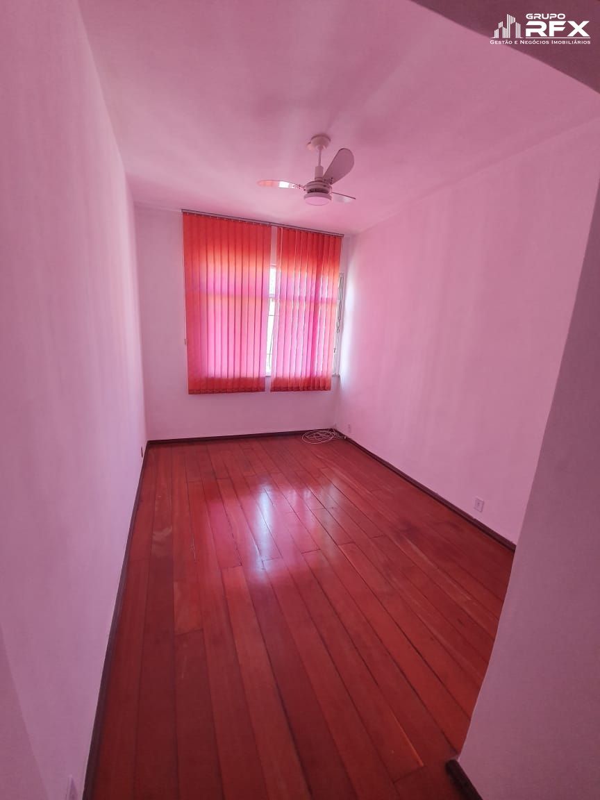 Apartamento à venda com 2 quartos, 65m² - Foto 3