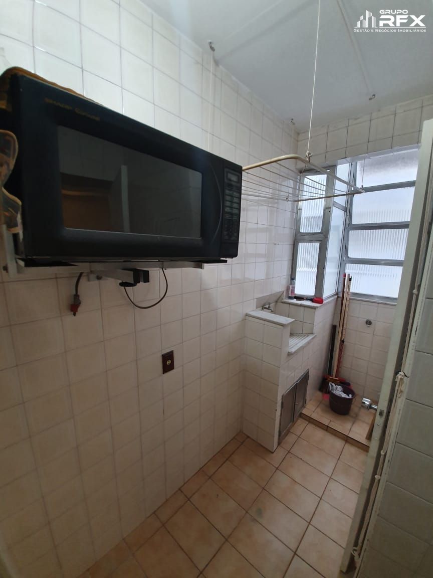 Apartamento à venda com 2 quartos, 65m² - Foto 13