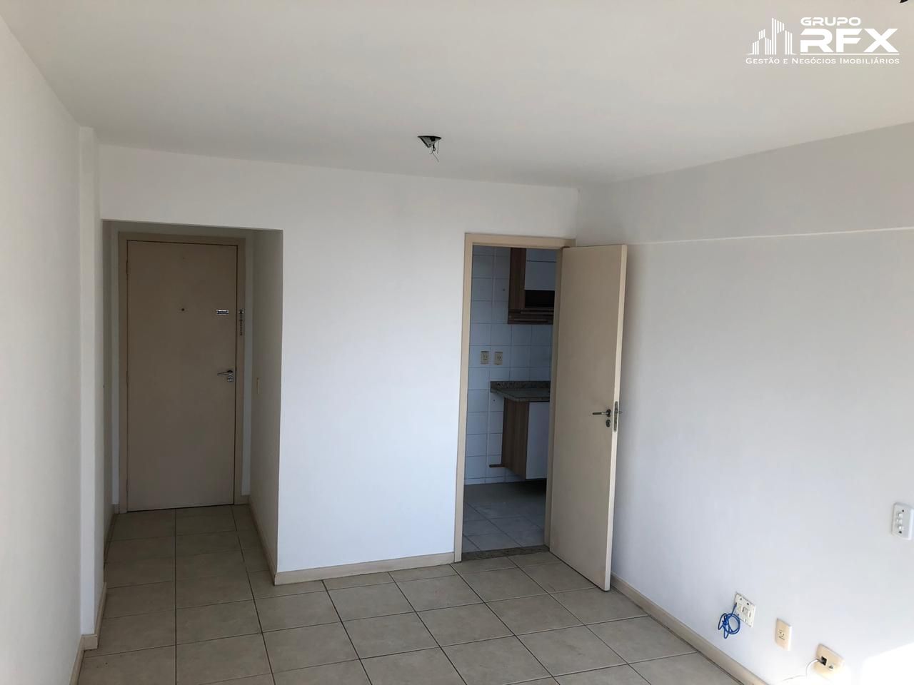 Apartamento à venda com 2 quartos, 60m² - Foto 7