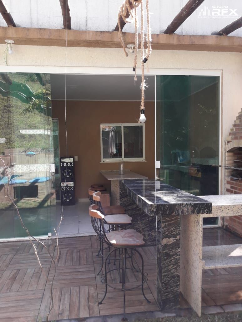 Casa de Condomínio de 3 quartos, 400m² no bairro Maria Paula I, em São Gonçalo | Eu Corretor